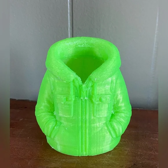 Green Glow In The Dark Hoodie Pen Holder (3D Printed)& Green 🌻 Pen! - Picture 2 of 6